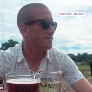 Meet your Posher, Lee